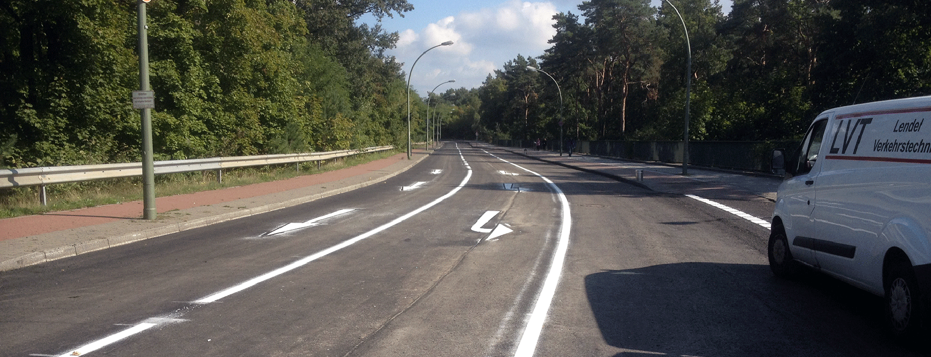 Fahrspurmarkierungen Vernverkehrsstraße